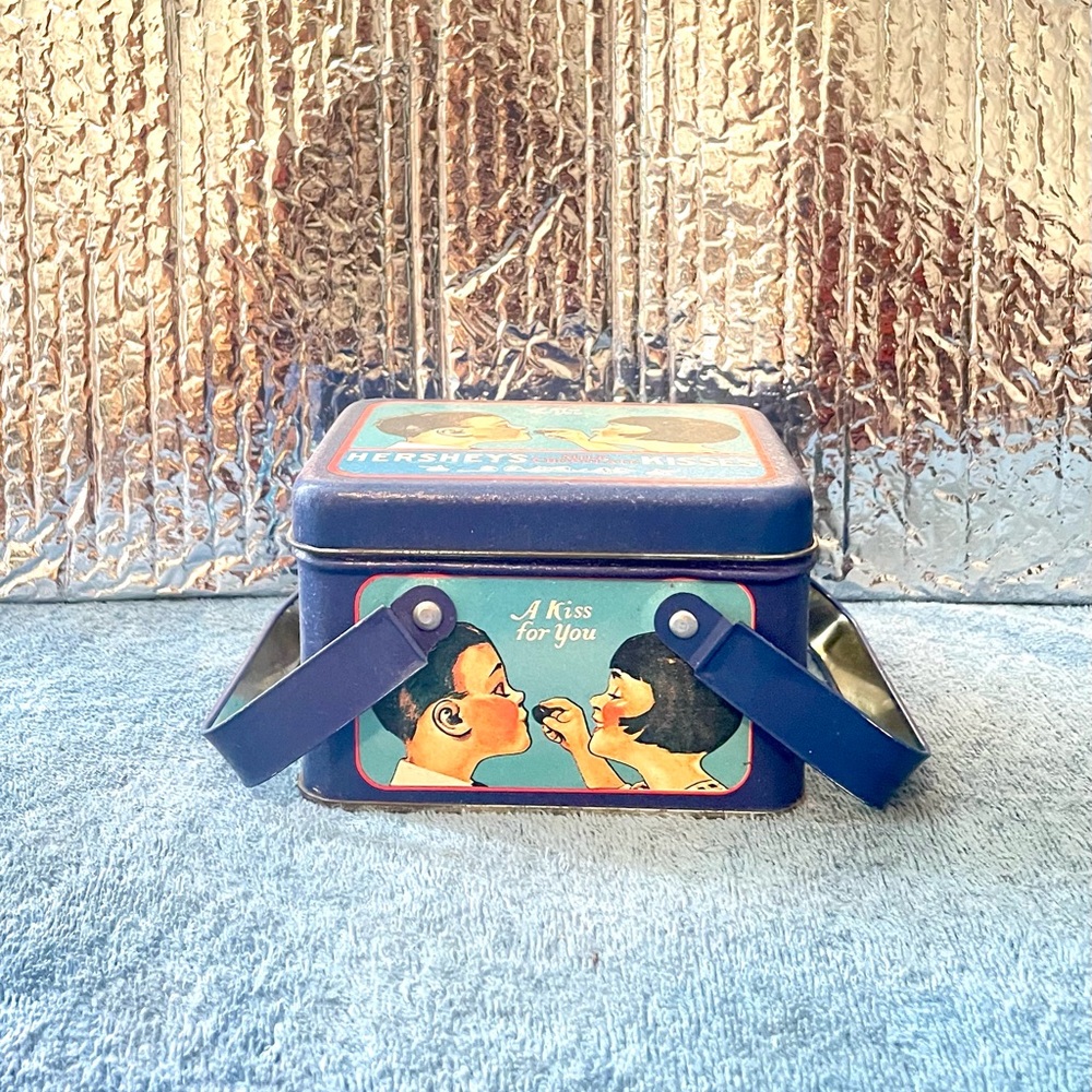 Vintage Hershey's Tin
